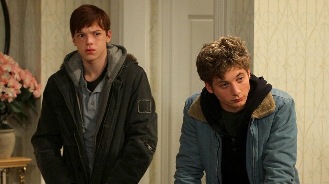 Shameless - But at Last Came a Knock - Photos - Cameron Monaghan, Jeremy Allen White