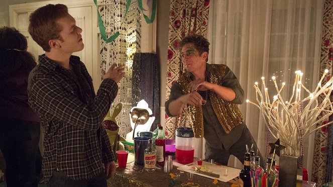 Shameless - A Yurt of One's Own - Photos - Cameron Monaghan, Jeremy Allen White