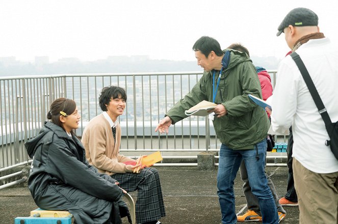 Iššúkan Friends - Dreharbeiten - Kawaguchi Haruna, Kento Yamazaki, Shosuke Murakami