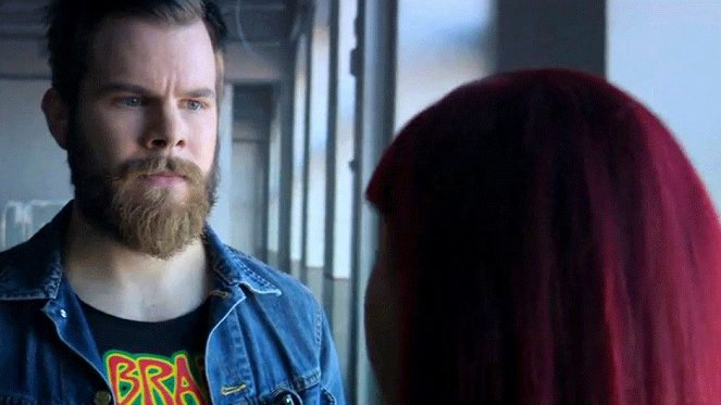 Vihreät Valot: Väärät bileet - Season 1 - Do filme - Kalle Ruusukallio