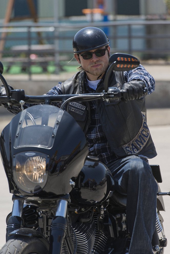 Sons of Anarchy - Buße - Filmfotos - Charlie Hunnam