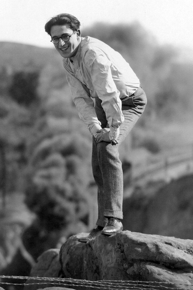 Harold Lloyd: Hollywood's Timeless Comedy Genius - Photos - Harold Lloyd