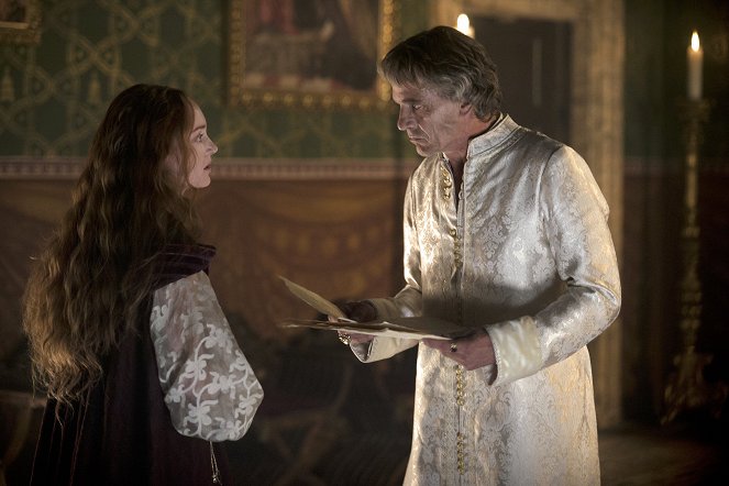 The Borgias - The Banquet of Chestnuts - Photos - Lotte Verbeek, Jeremy Irons