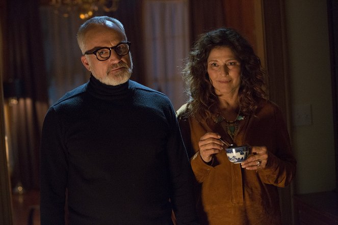 Get Out - Photos - Bradley Whitford, Catherine Keener