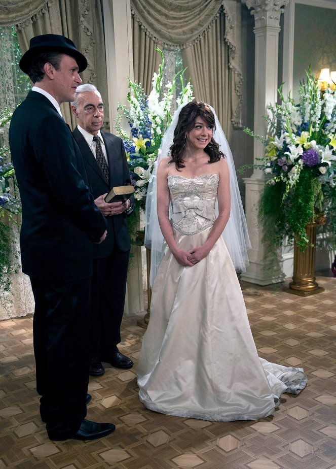 How I Met Your Mother - The End of the Aisle - Photos - Jason Segel, Alyson Hannigan