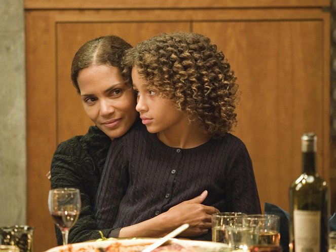 Things We Lost in the Fire - Do filme - Halle Berry, Alexis Llewellyn