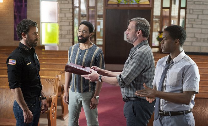 The Leftovers - The Book of Kevin - Photos - Justin Theroux, Kevin Carroll, Christopher Eccleston, Jovan Adepo