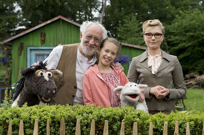 Sesamstraße präsentiert: Eine Möhre für Zwei - Die Zeitmaschine - Filmfotók - Dieter Hallervorden, Matilda Hemminger, Johanna-Christine Gehlen