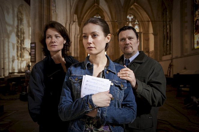 A Midsomer gyilkosságok - Season 13 - Mesterkurzus - Promóció fotók - Janet Dibley, Lydia Wilson