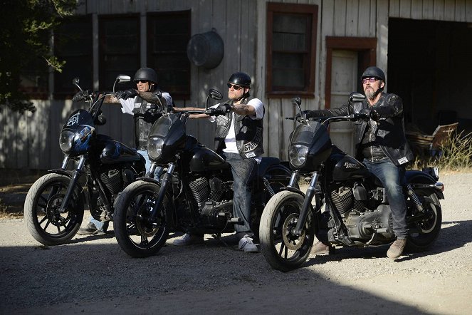 Kemény motorosok - Wolfsangel - Filmfotók - David Labrava, Charlie Hunnam, Tommy Flanagan