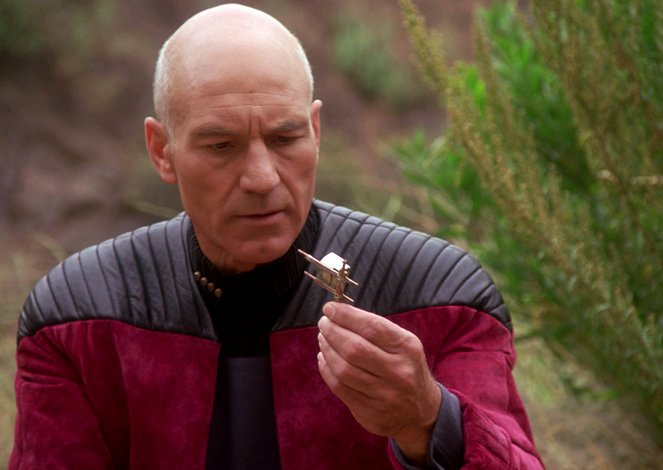 Star Trek: The Next Generation - Season 5 - Darmok - Photos - Patrick Stewart