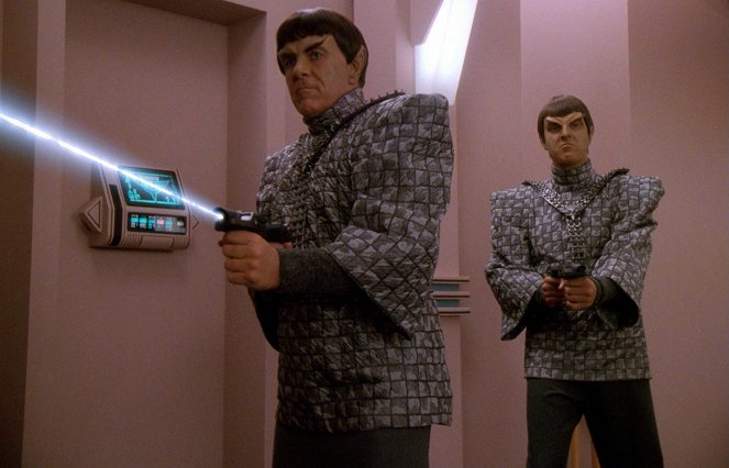 Star Trek: The Next Generation - Season 5 - Unification II - Photos - Nick Dimitri