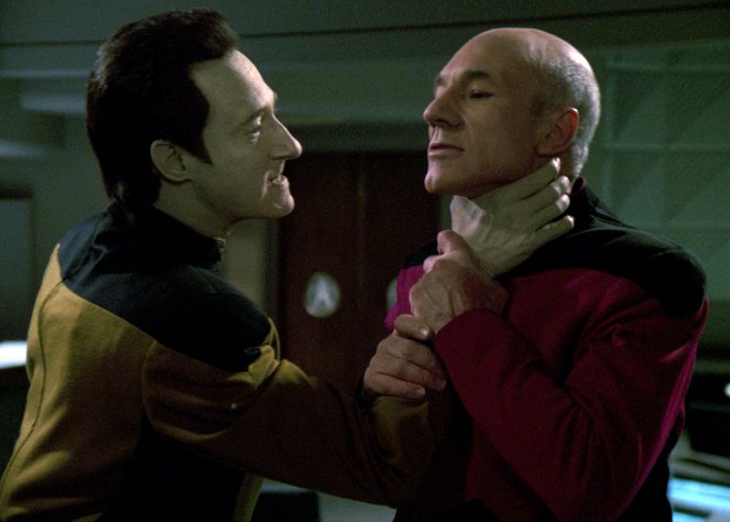 Star Trek: The Next Generation - Season 5 - Power Play - Photos - Brent Spiner, Patrick Stewart