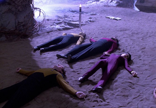 Star Trek - Das nächste Jahrhundert - Season 5 - Ungebetene Gäste - Filmfotos