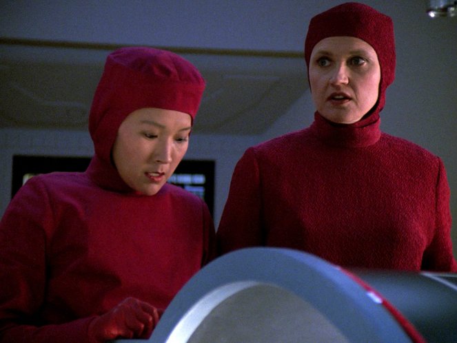 Star Trek: Następne pokolenie - Etyka - Z filmu - Patti Yasutake, Caroline Kava