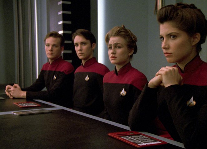 Star Trek: Az új nemzedék - The First Duty - Filmfotók - Robert Duncan McNeill, Wil Wheaton, Walker Brandt