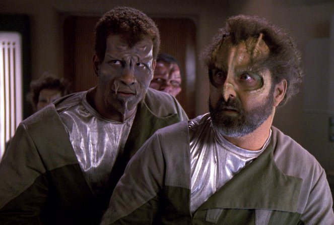 Star Trek: The Next Generation - Season 5 - The Perfect Mate - Photos
