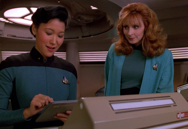 Star Trek: Następne pokolenie - Zmyślona przyjaciółka - Z filmu - Patti Yasutake, Gates McFadden