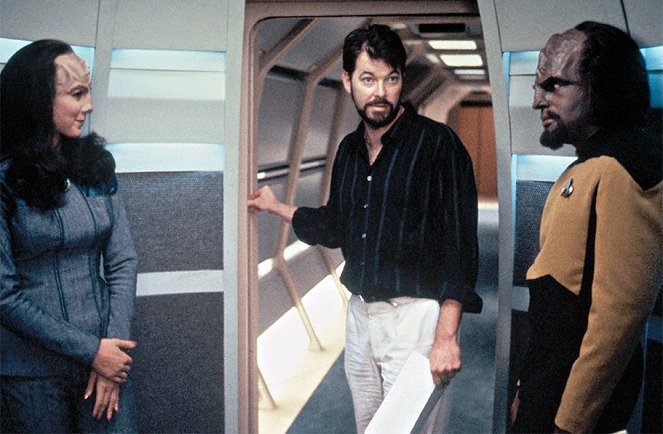 Star Trek - Das nächste Jahrhundert - Tödliche Nachfolge - Dreharbeiten - Suzie Plakson, Jonathan Frakes, Michael Dorn