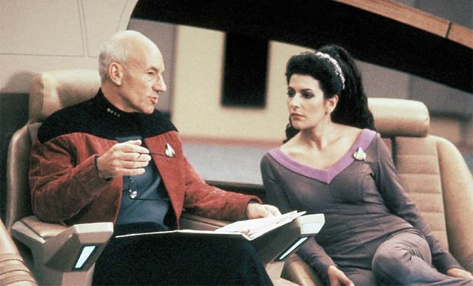 Star Trek - Das nächste Jahrhundert - Season 5 - Katastrophe auf der Enterprise - Dreharbeiten - Patrick Stewart, Marina Sirtis