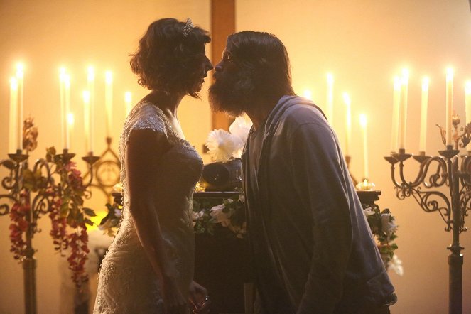 Az utolsó ember a földön - Raisin Balls and Wedding Bells - Filmfotók