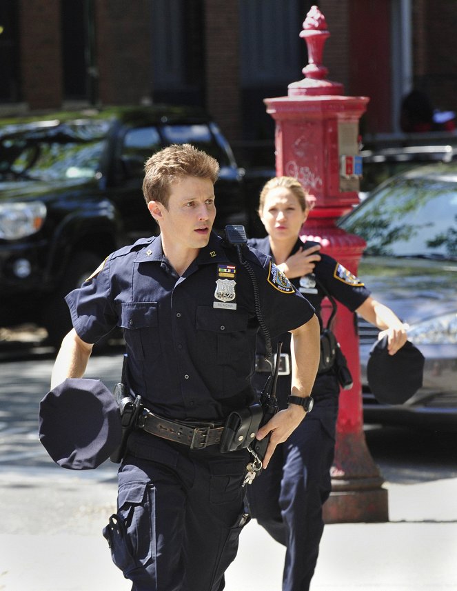 Blue Bloods - Crime Scene New York - To Protect and Serve - Photos - Will Estes, Vanessa Ray