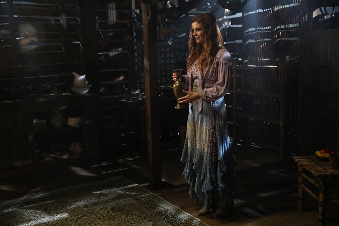 Once Upon a Time - A Wondrous Place - Photos - JoAnna Garcia Swisher