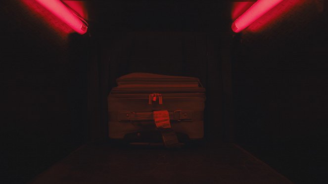 The Suitcase - Filmfotos