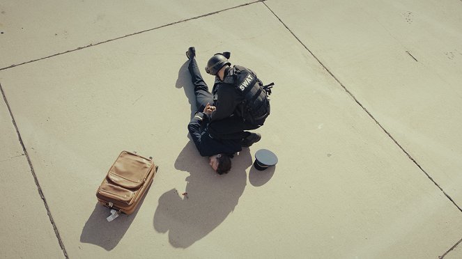 The Suitcase - Kuvat elokuvasta