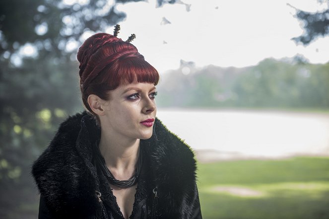 Into the Badlands - Chapter X: Palm of the Iron Fox - Van film - Emily Beecham
