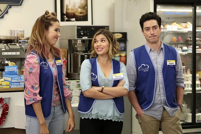 Superstore – Az agyament műszak - Valentin nap - Filmfotók - Nichole Sakura, America Ferrera, Ben Feldman