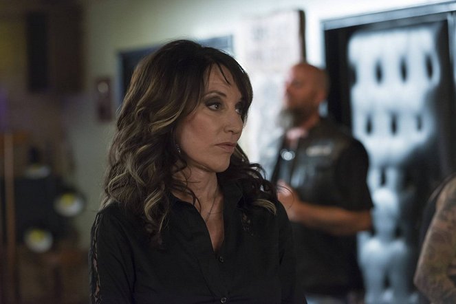Sons of Anarchy - The Mad King - Photos - Katey Sagal