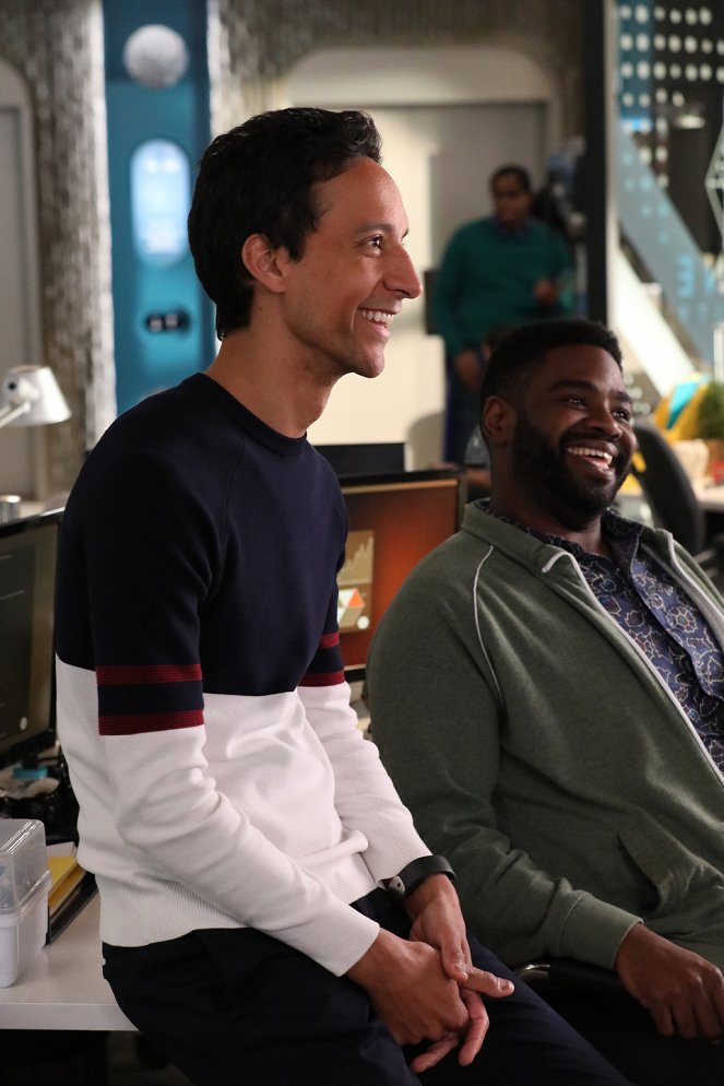 Powerless - I'ma Friend You - Photos - Danny Pudi, Ron Funches