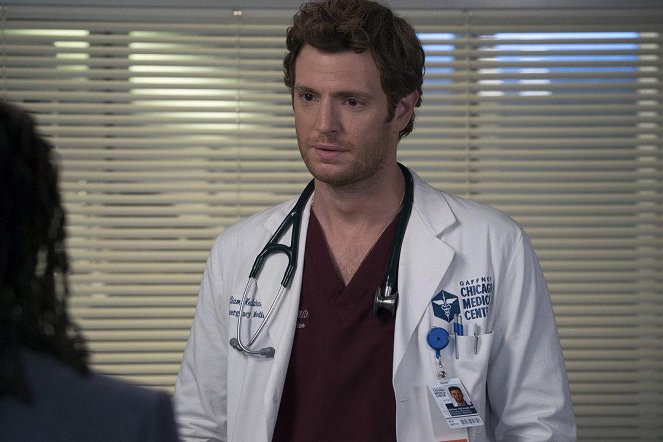 Chicago Med - Soul Care - Photos - Nick Gehlfuss