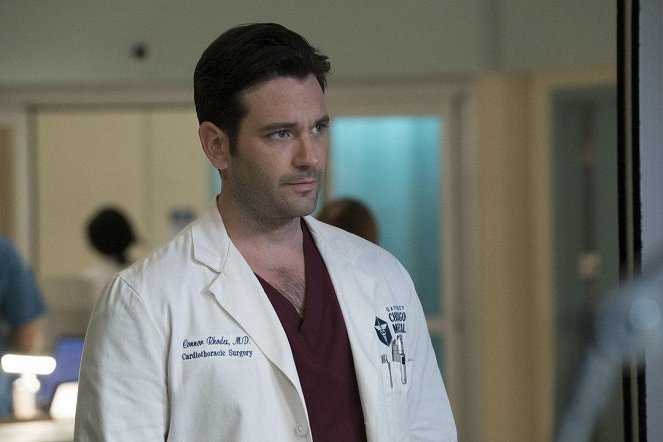 Chicago Med - Season 2 - Extreme Measures - Photos - Colin Donnell