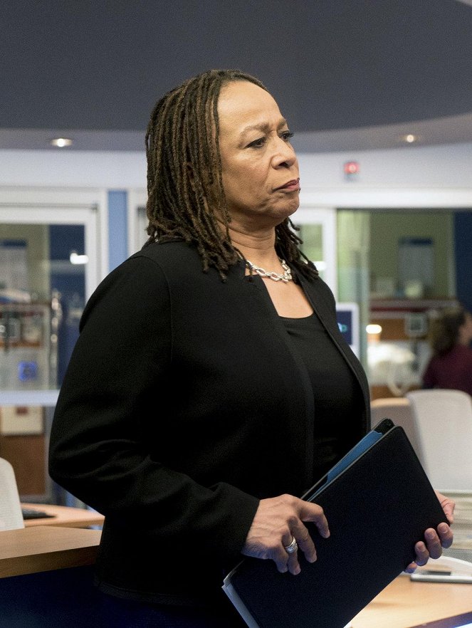 Chicago Med - Free Will - Photos - S. Epatha Merkerson