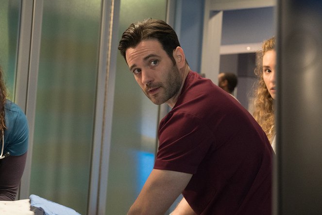 Chicago Med - Monday Mourning - Van film - Colin Donnell