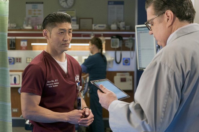 Chicago Med - Lessons Learned - Van film - Brian Tee