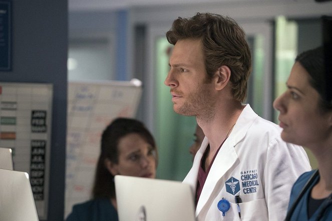 Chicago Med - Ctrl Alt - De la película - Nick Gehlfuss