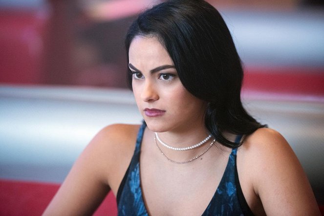 Riverdale - Chapter Eight: The Outsiders - Photos - Camila Mendes