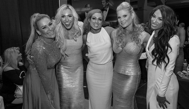 WWE Hall of Fame 2017 - Dreharbeiten - Natalie Neidhart, Ashley Fliehr, Rebecca Quin, Beth Phoenix, Mercedes Kaestner-Varnado