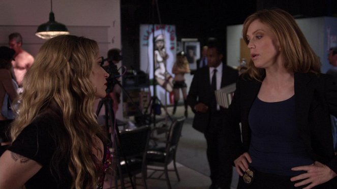 Sons of Anarchy - Better Half - Photos - Ally Walker