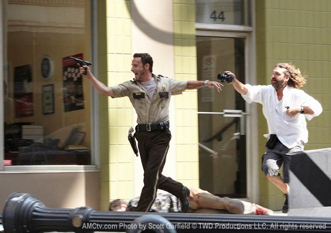 Walking Dead - Season 1 - Days Gone Bye - Kuvat kuvauksista - Andrew Lincoln