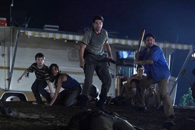 The Walking Dead - Vatos - Filmfotos - Chandler Riggs, Sarah Wayne Callies, Jon Bernthal, Juan Gabriel Pareja