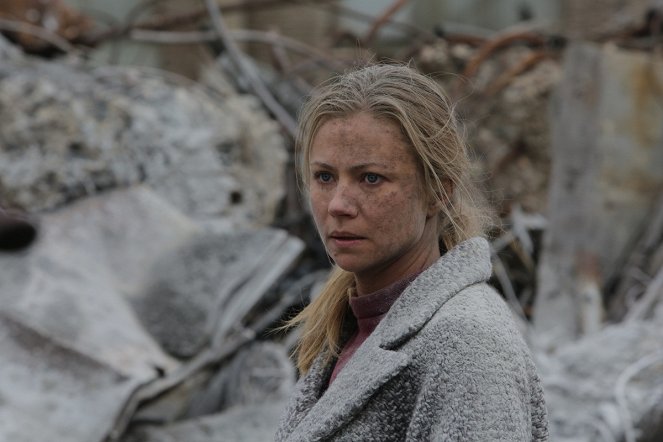 El gran terremoto - De la película - Maria Mironova