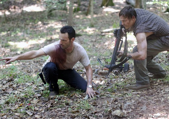 The Walking Dead - What Lies Ahead - Photos - Andrew Lincoln, Norman Reedus