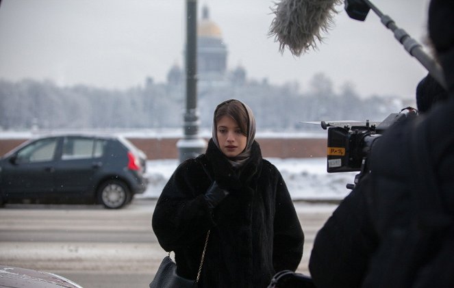 O ljubvi - De filmagens - Anna Chipovskaya