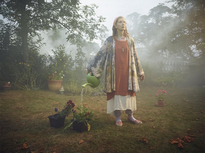 The Mist - Photos - Frances Conroy