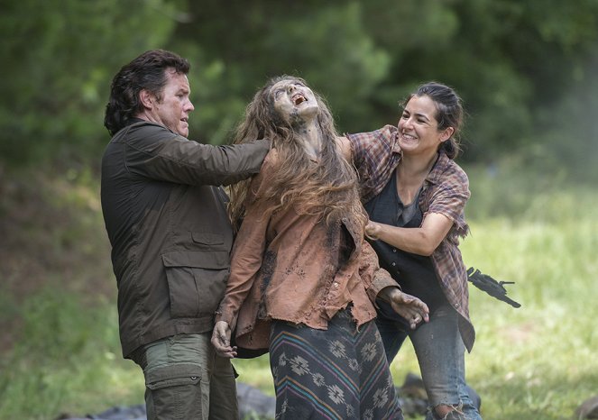 The Walking Dead - Season 5 - Self Help - Photos - Josh McDermitt, Alanna Masterson