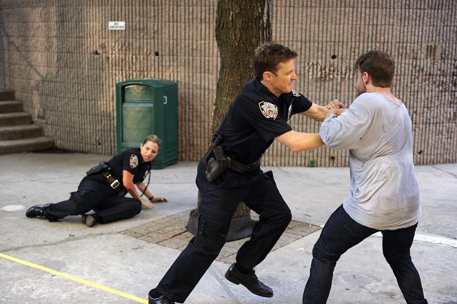 Blue Bloods - Crime Scene New York - Season 5 - Partners - Photos - Vanessa Ray, Will Estes